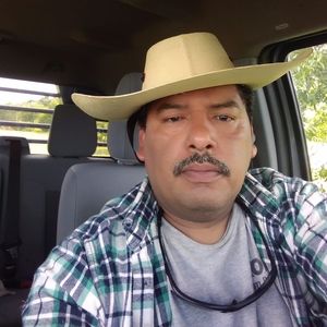 Meet your Posher, Elias